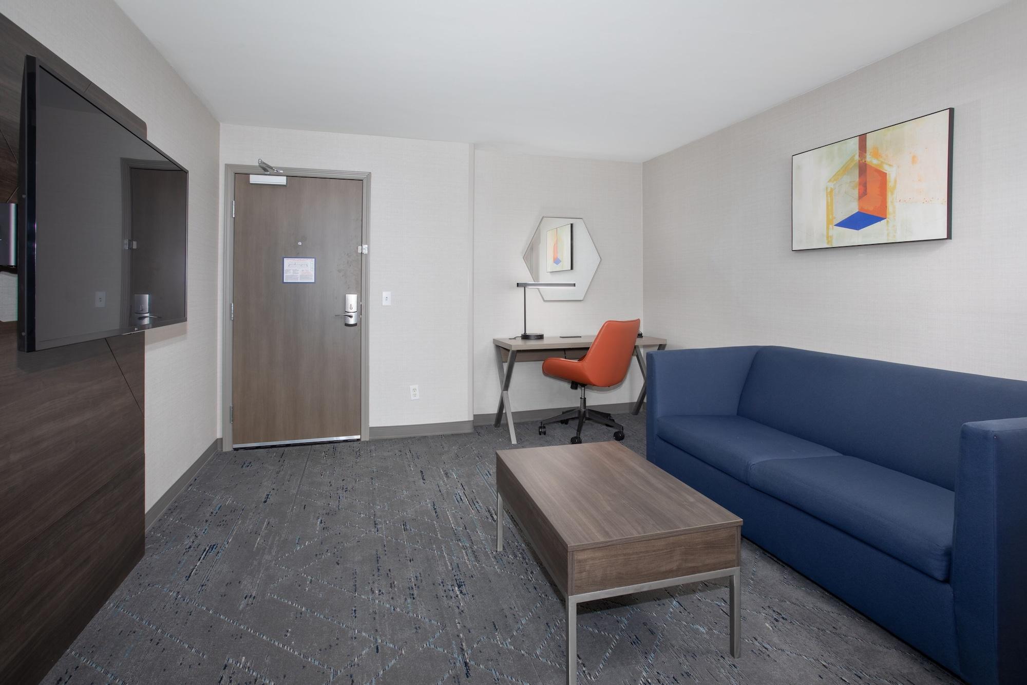 Holiday Inn Express Hotel & Suites Grand Junction By Ihg Exterior photo